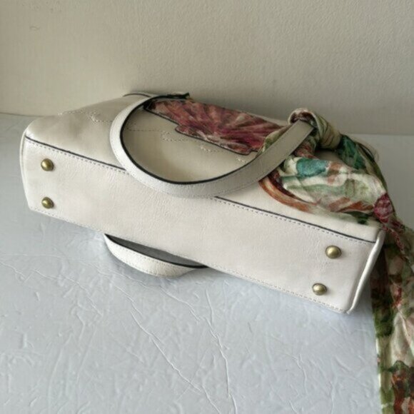 Patricia Nash Poppy Tote Leather w Seashells by the Seashore Scarf Latte White - Picture 8 of 12